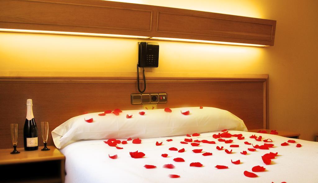 Hostal Los Guerreros トレド 部屋 写真